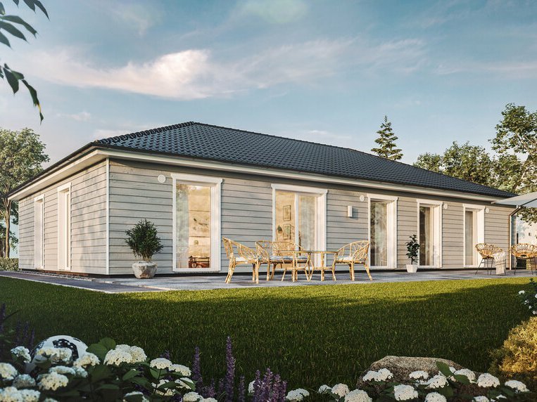 Bungalow-131-Holzhaus-Garten Bungalow Straßenansicht